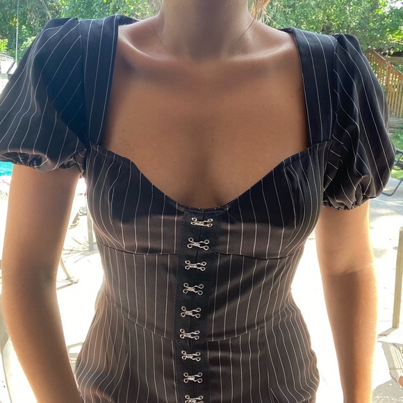 PLT black and white gothic puff sleeve midi dress - Picture 2 of 3